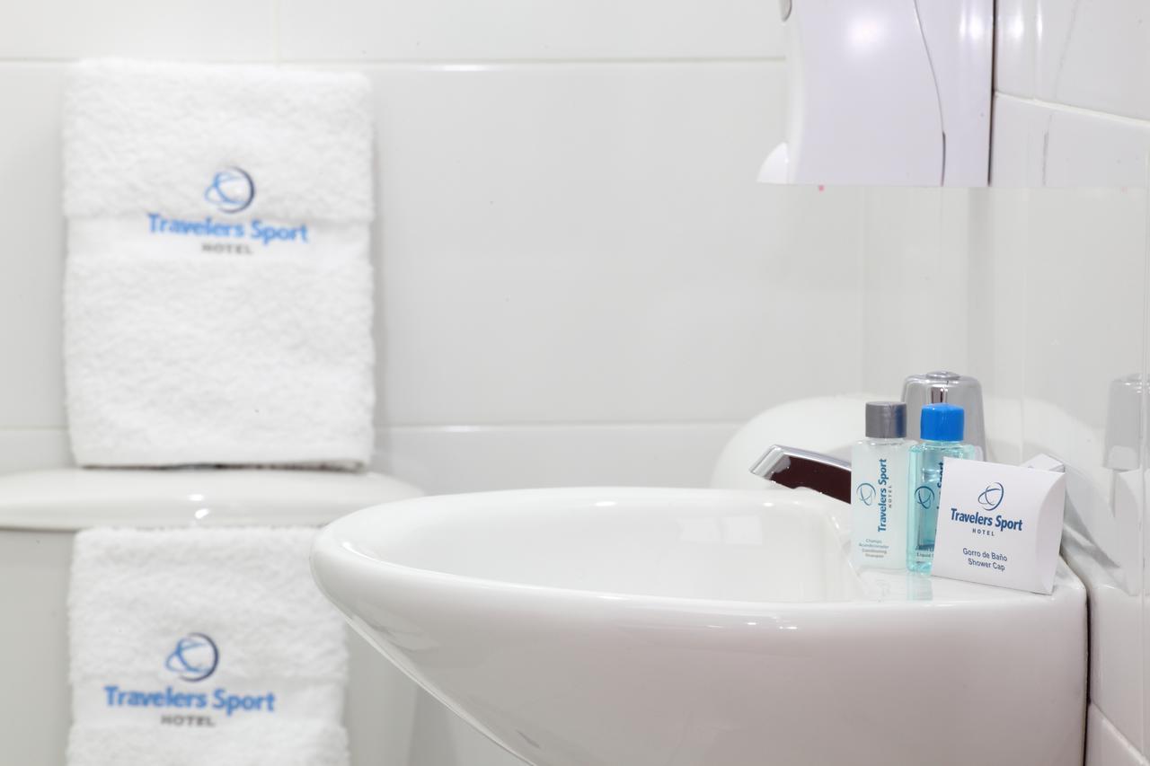 Hotel Travelers Sport كالي المظهر الخارجي الصورة